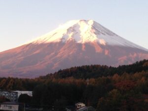 午前５時半の赤富士